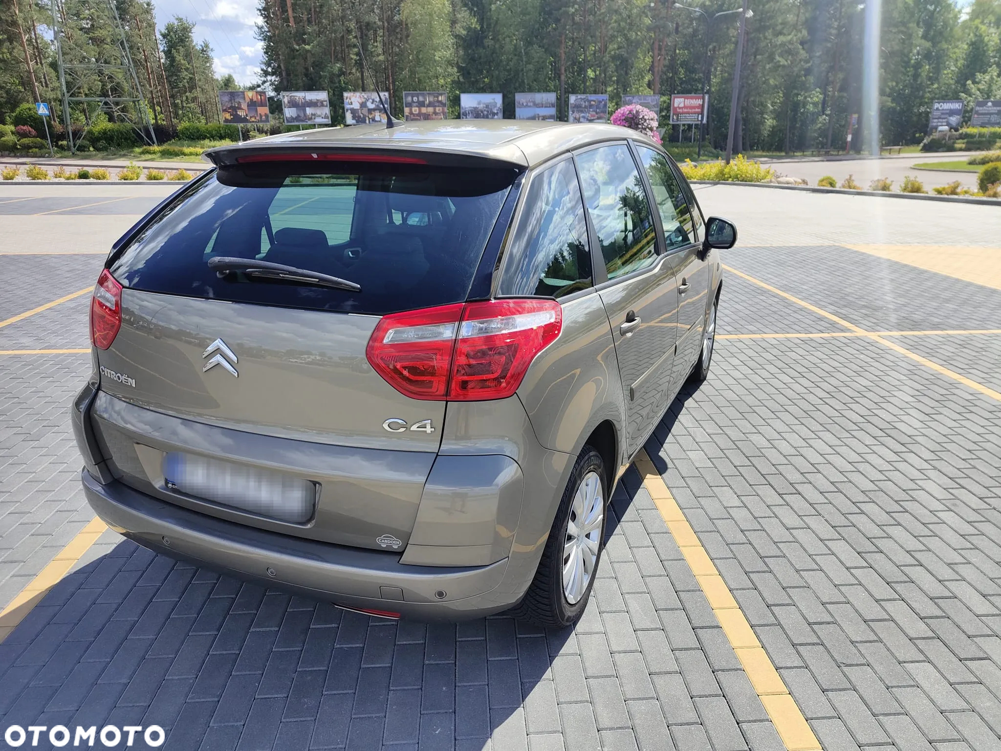 Citroën C4 Picasso - 10
