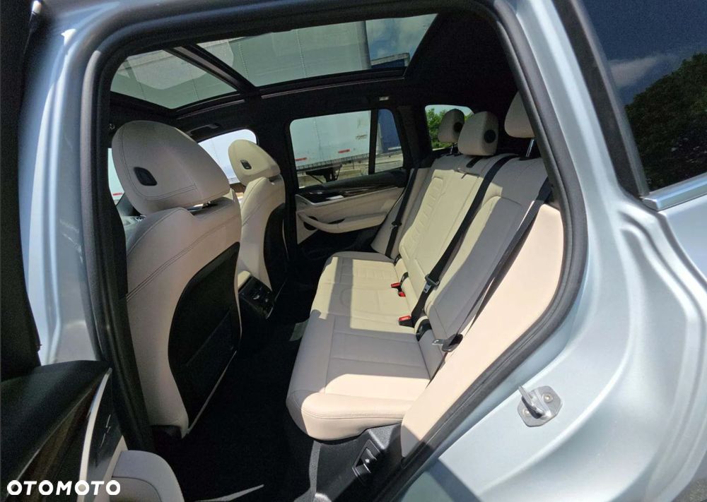 BMW X3 xDrive30i Advantage sport - 14