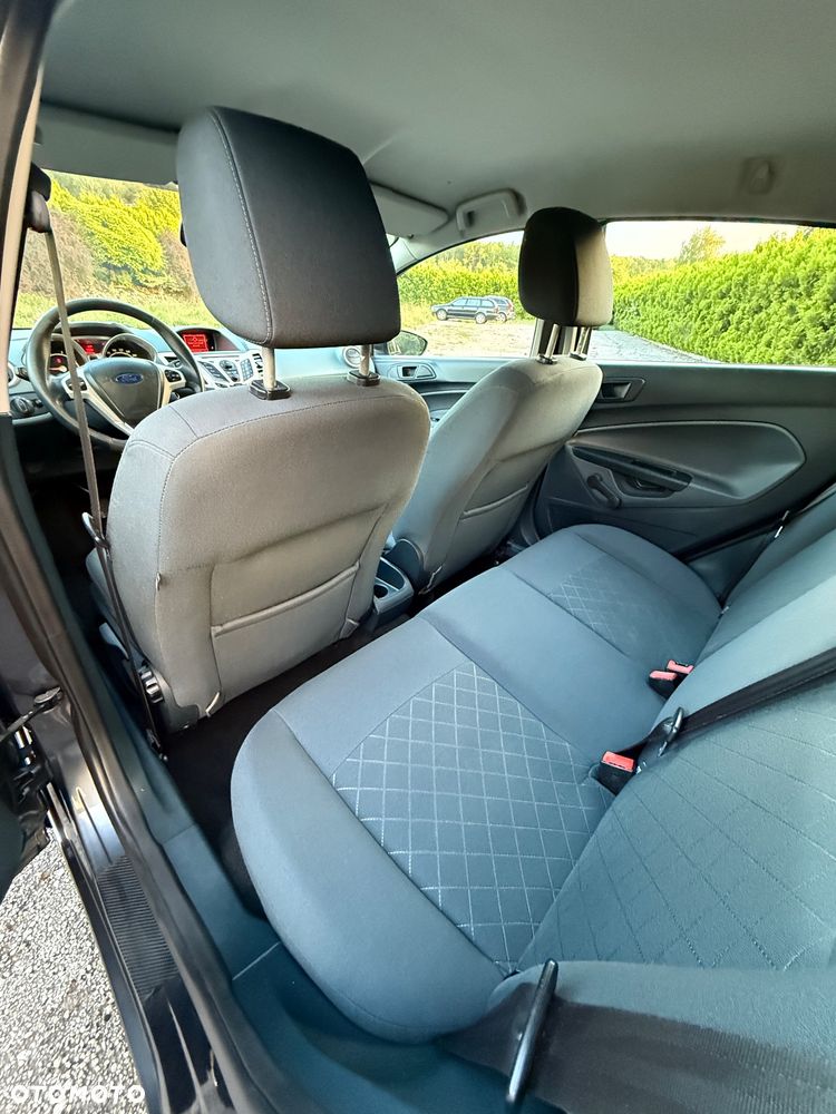Ford Fiesta 1.25 Ambiente - 21
