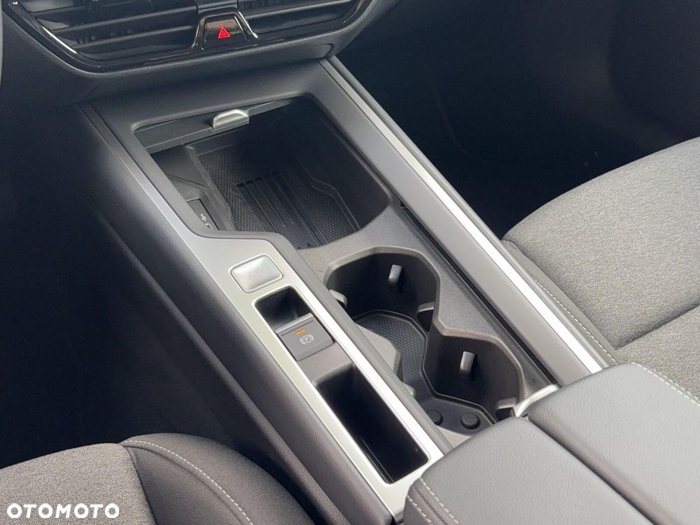 Volkswagen Passat Variant 2.0 TDI SCR DSG - 28