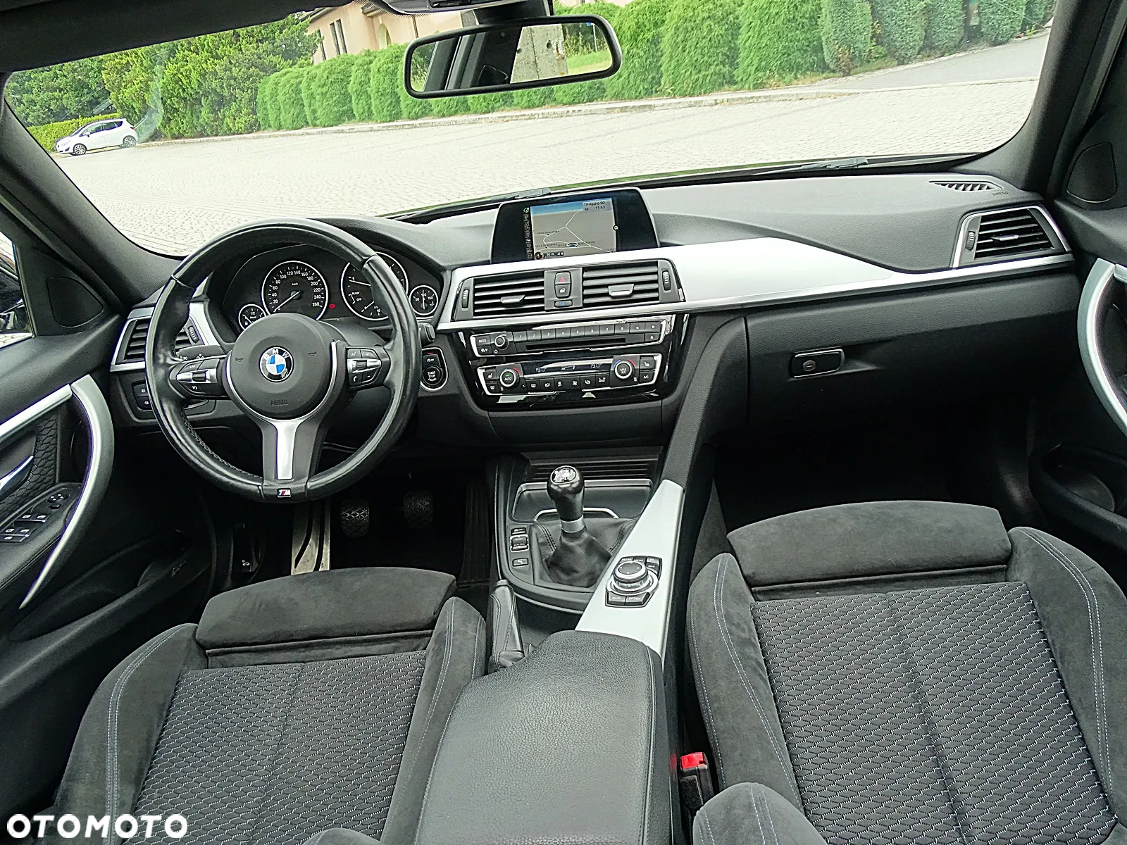 BMW Seria 3 320d xDrive M Sport - 38