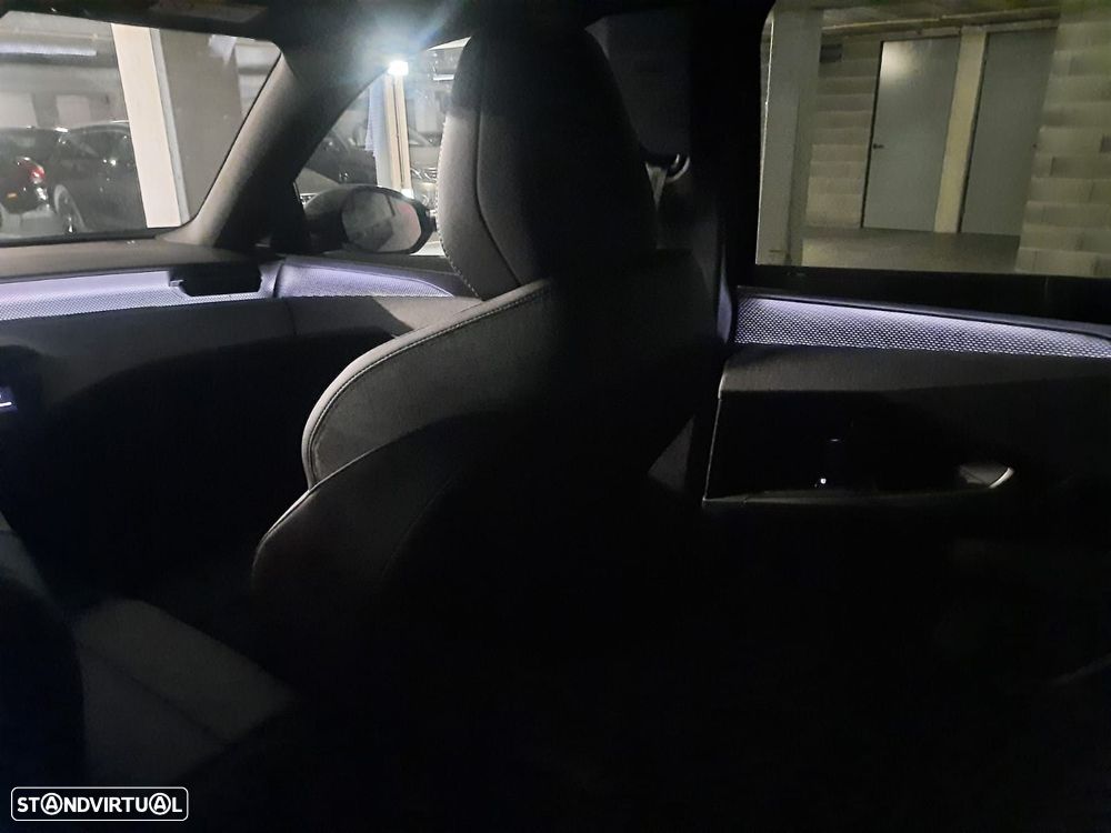 Peugeot E-5008 97 kWh Long Range GT - 10