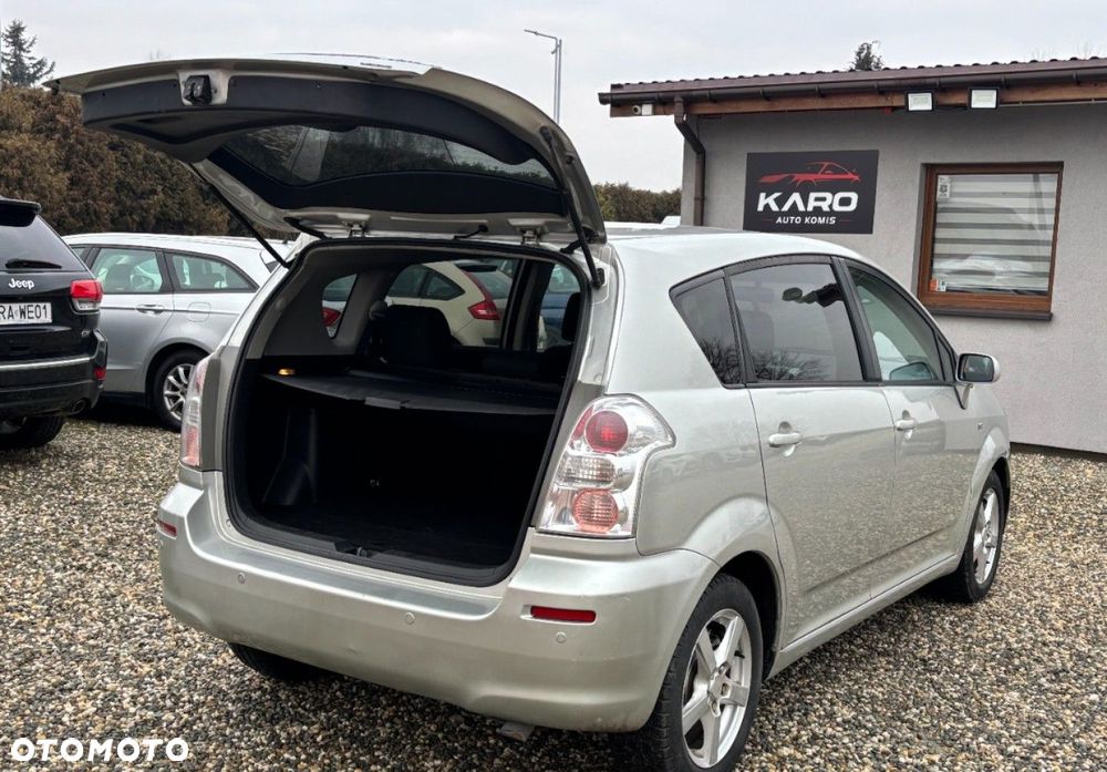 Toyota Corolla Verso - 18