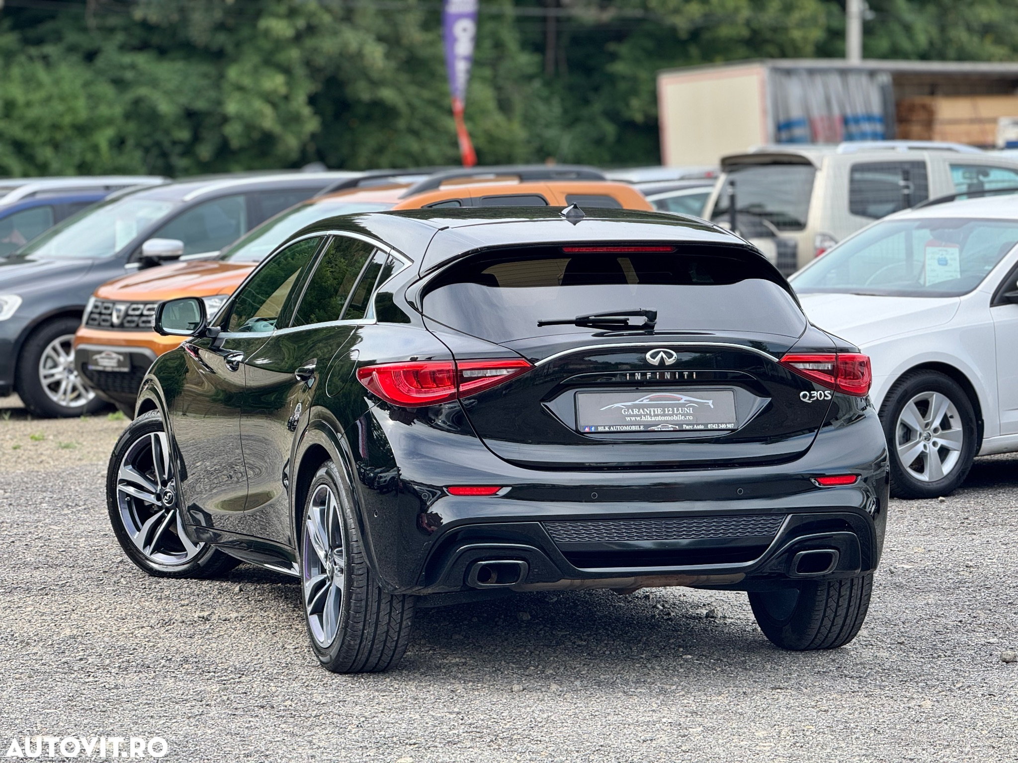 Infiniti Q30 2.2d DCT Sport City Black - 4