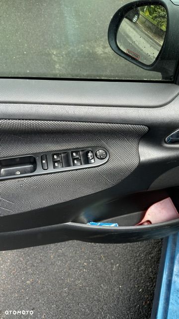 Peugeot 207 1.6 HDi - 15