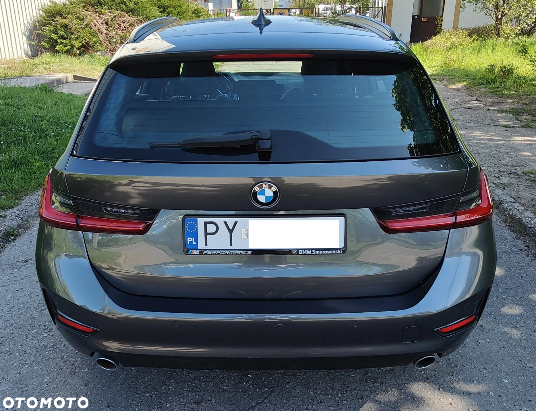 BMW Seria 3 318d Touring - 11