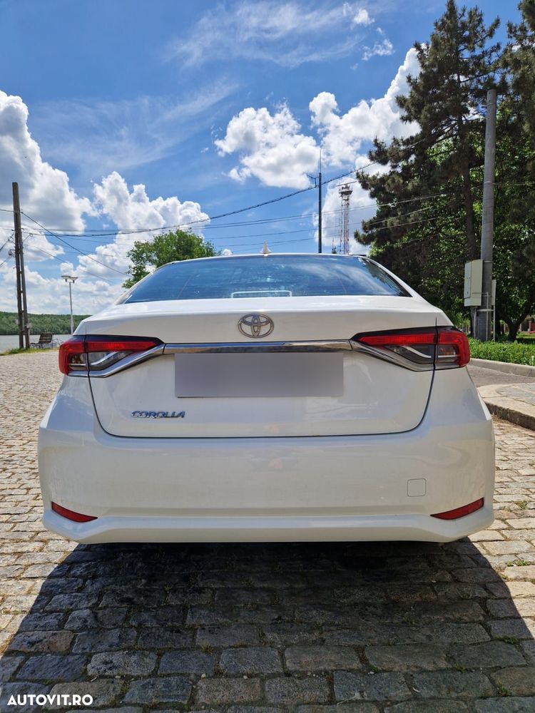 Toyota Corolla Sedan 1.5 TNGA MT Business - 18