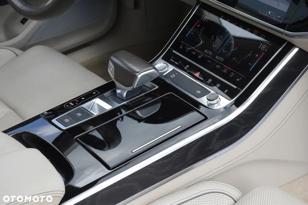 Audi A8 50 TDI mHEV Quattro Tiptr - 29