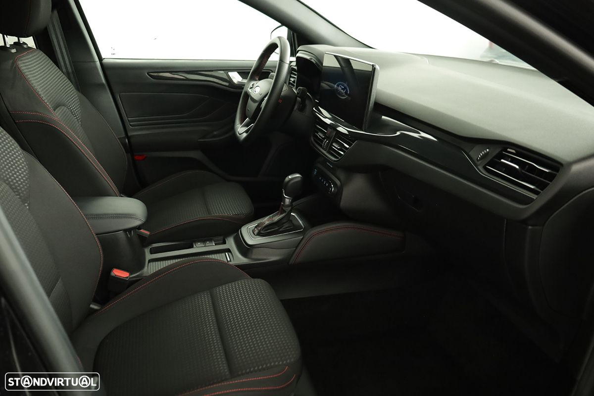 Ford Focus - 21