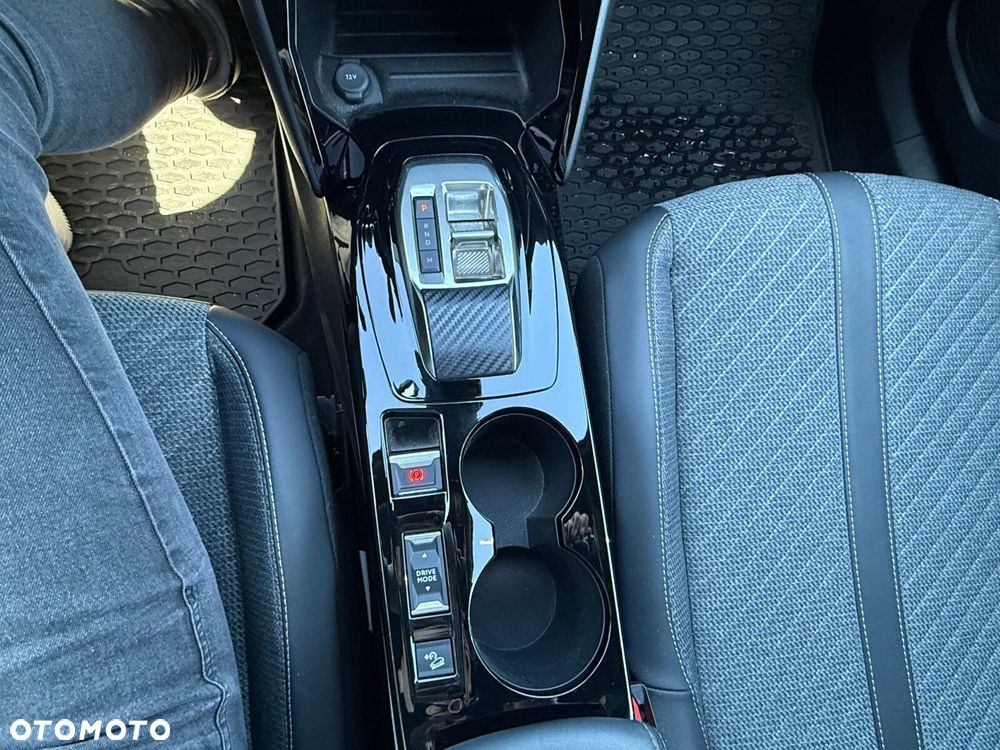 Peugeot 2008 1.2 PureTech Allure Pack S&S EAT8 - 15