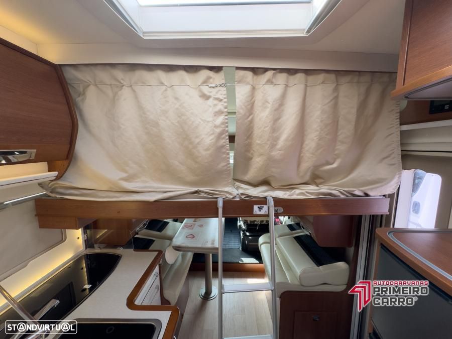 Rapido Serie 6F 696 FF Premium c.central e basculante - 48