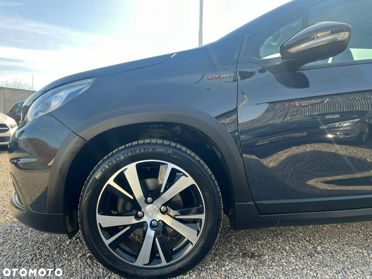Peugeot 2008 PureTech 110 Stop&Start EAT6 GT-Line Edition - 36