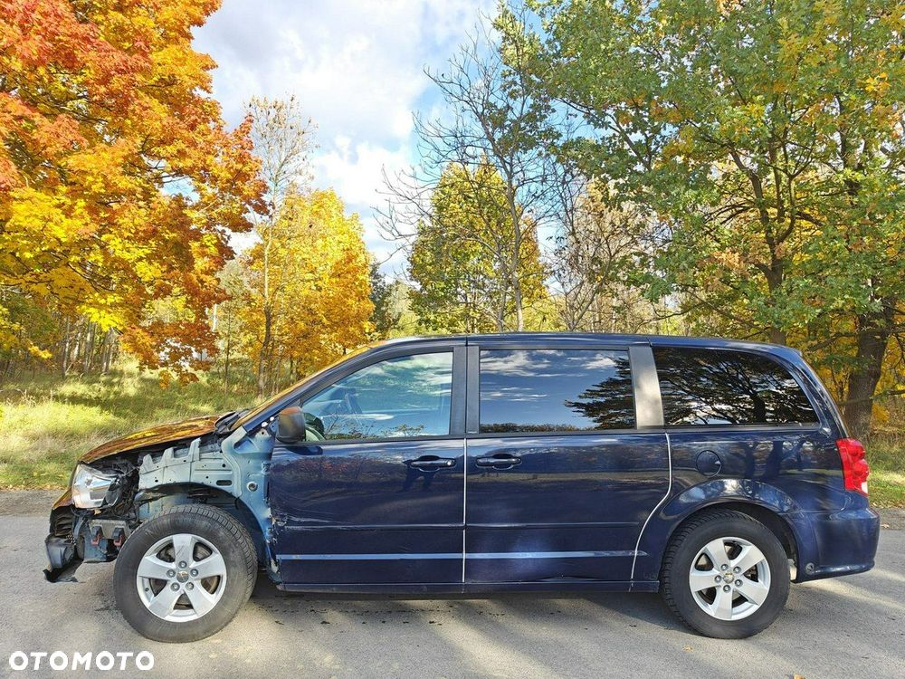 Dodge Grand Caravan - 4