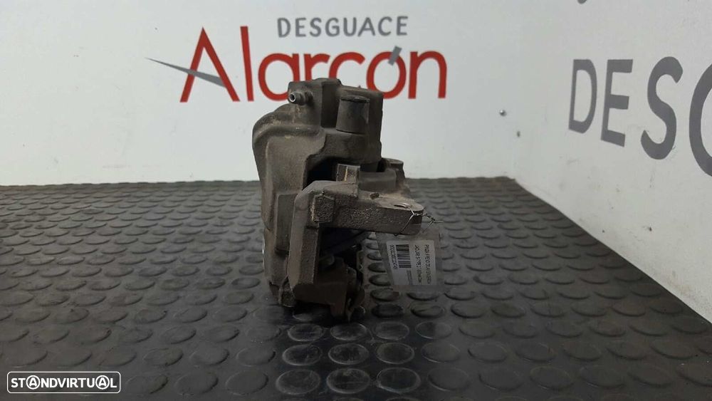 PINÇA DE TRAVÃO FRENTE DIREITA JAGUAR S-TYPE 2.7 V6 DIESEL CLASSIC - 3