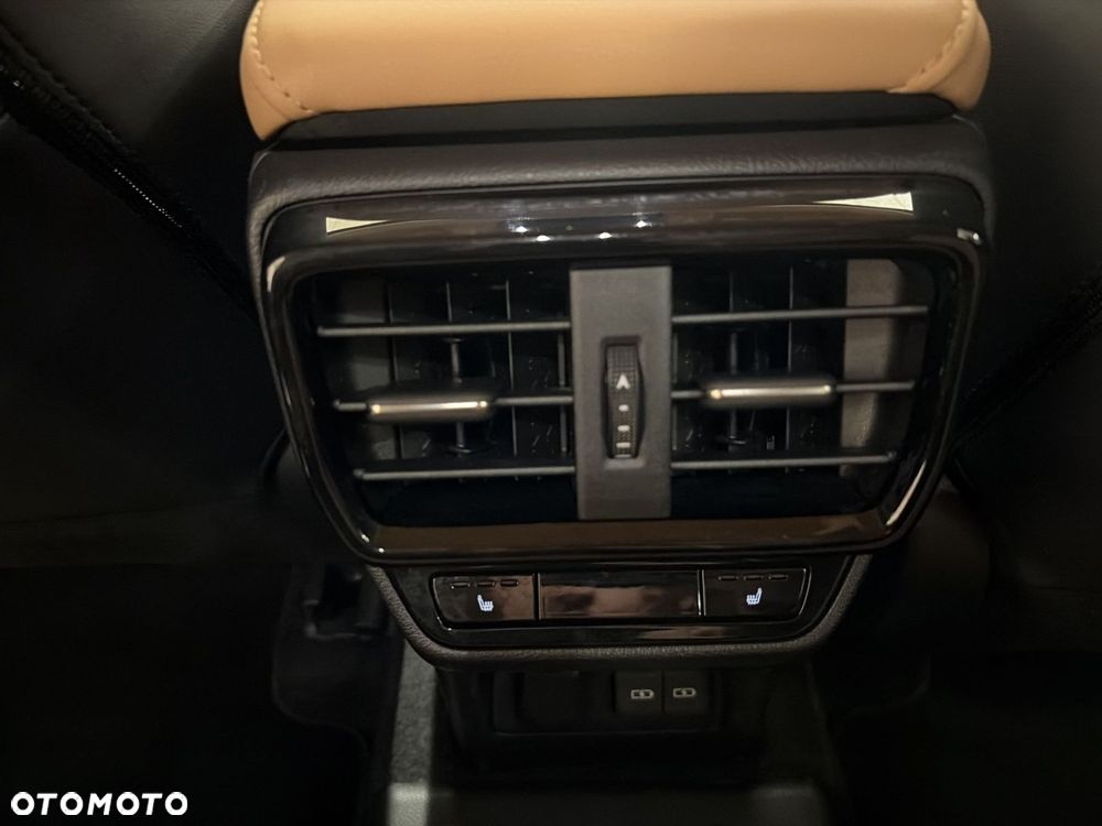 Lexus NX - 19