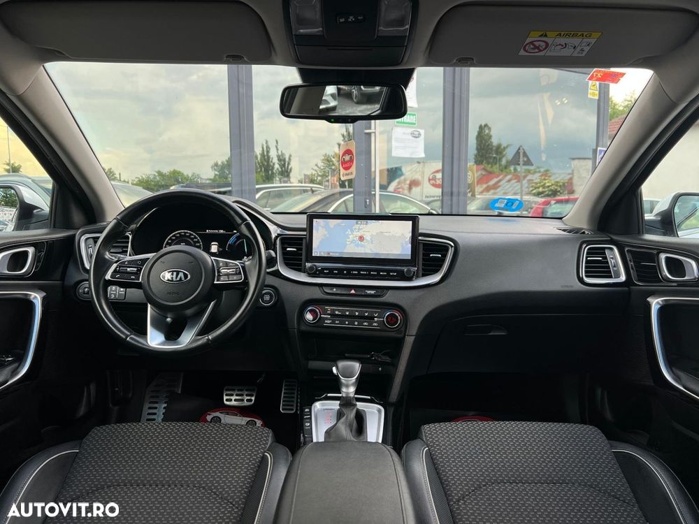 Kia XCeed - 8