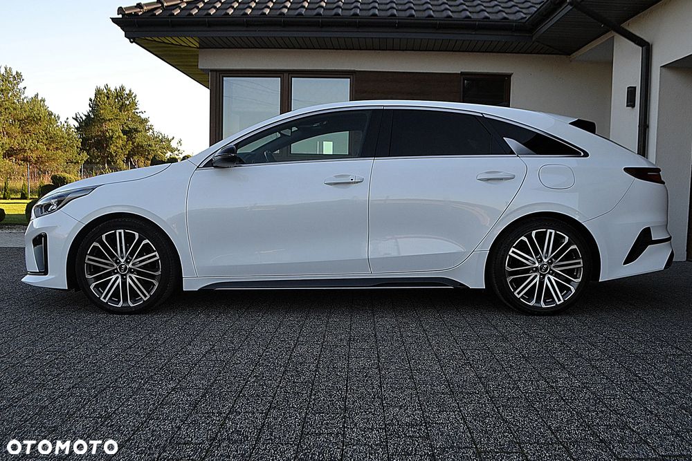 Kia ProCeed 1.5 T-GDI DCT7 OPF GT LINE - 6