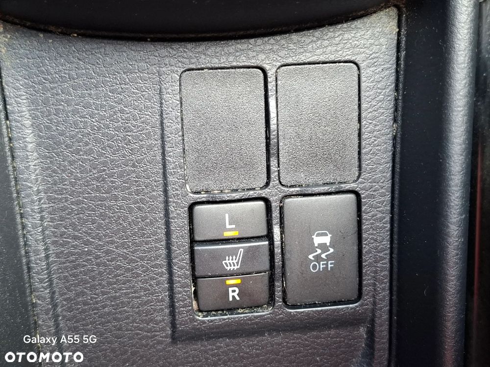 Toyota Yaris 1.5 Premium - 29