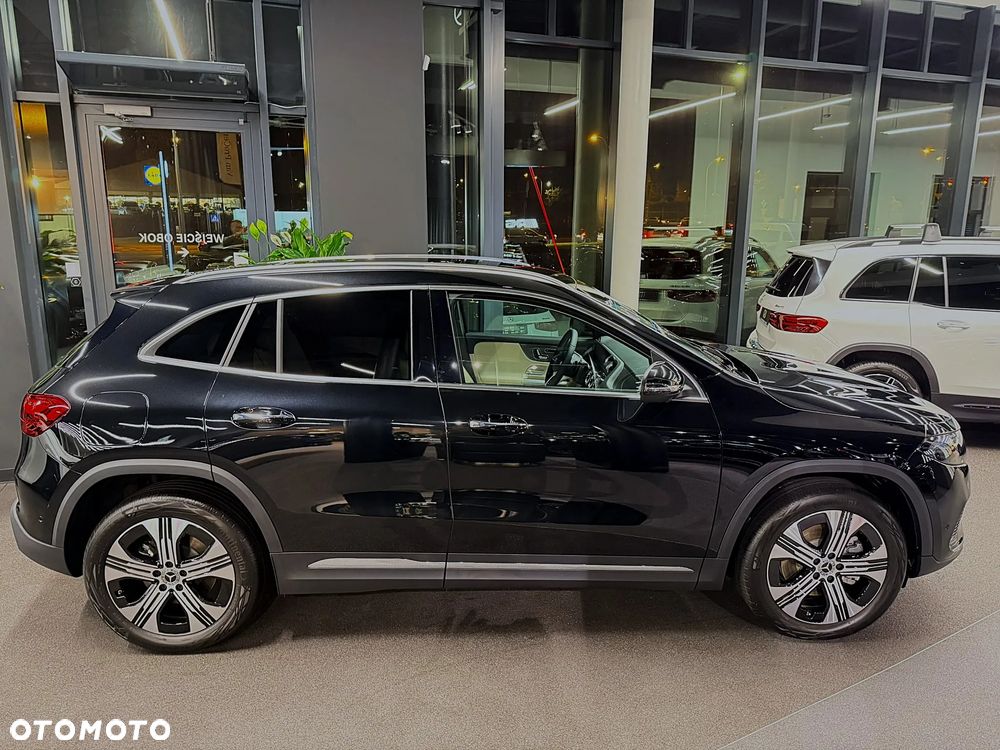 Mercedes-Benz EQA 300 66.5kWh 4-Matic Progressive - 3