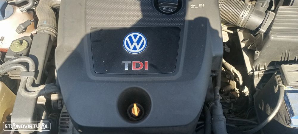 VW Golf 1.9 TDi Highline - 5