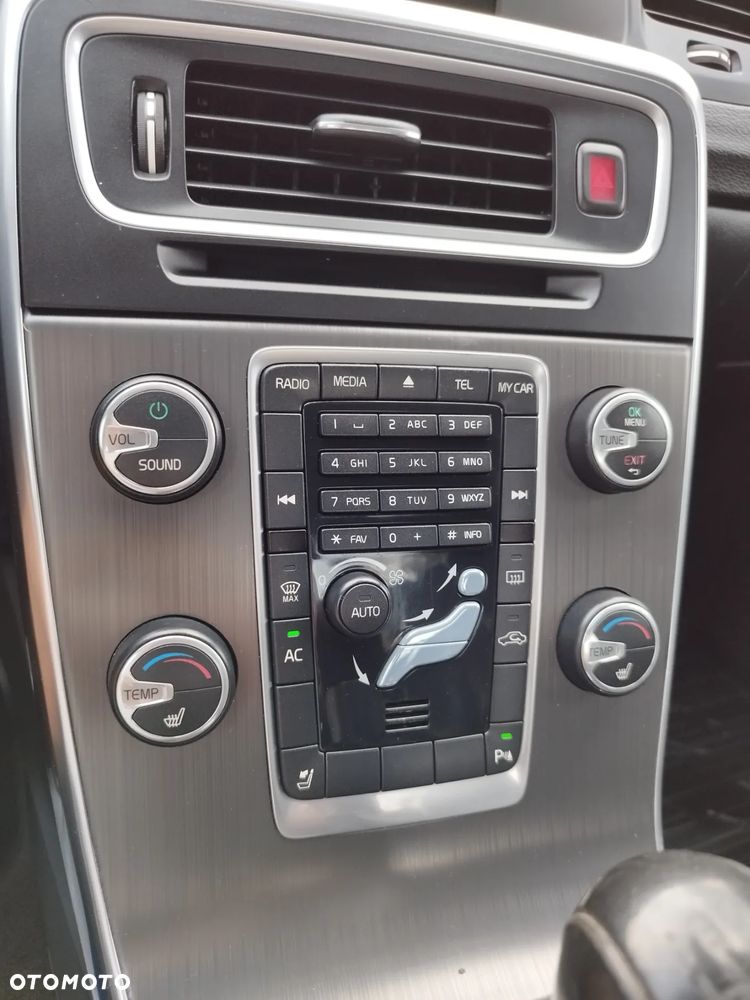 Volvo S60 D3 Summum - 24