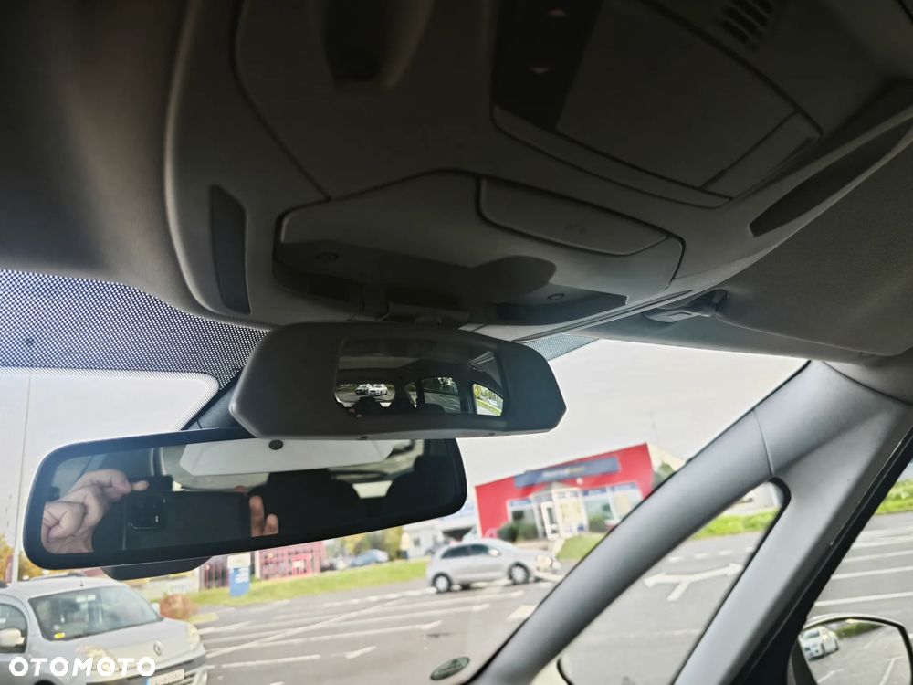 Ford S-Max - 35