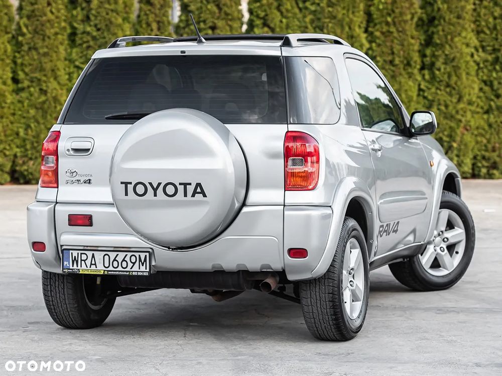 Toyota RAV4 - 9