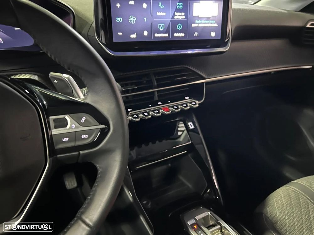 Peugeot 208 1.2 Hybrid Allure e-DCS6 - 15