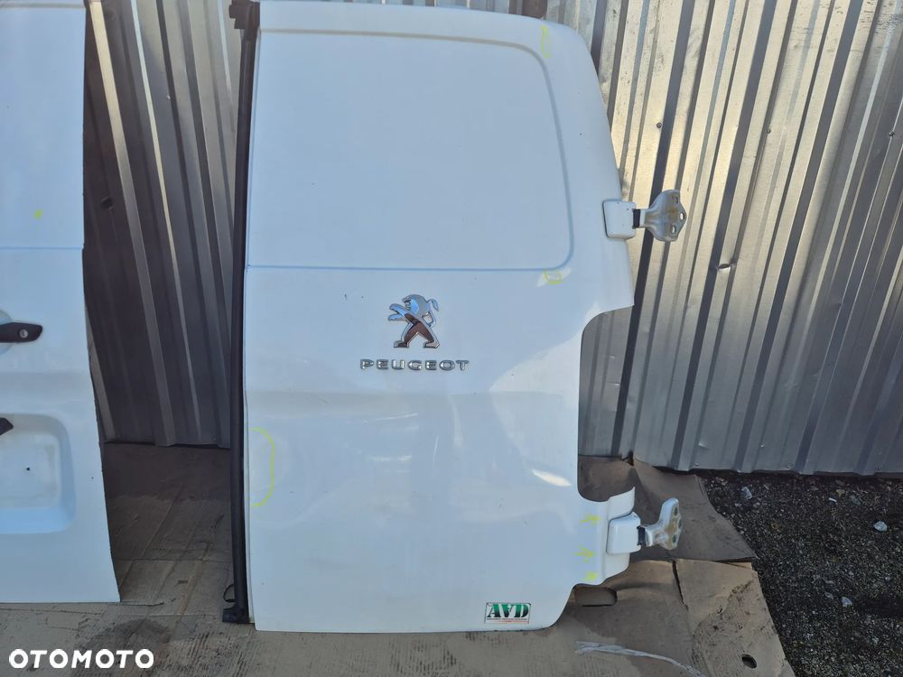 DRZWI TYLNE PEUGEOT EXPERT III JUMPY III 2015- - 16
