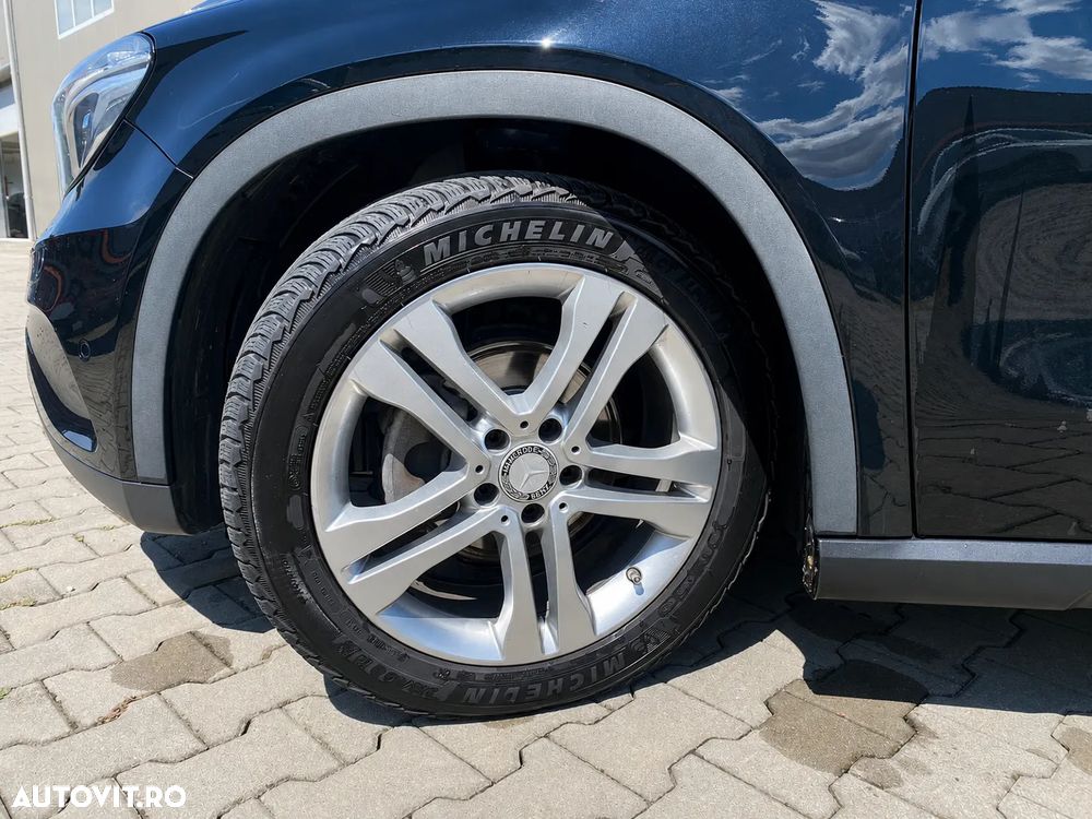 Mercedes-Benz GLA 180 7G-DCT Urban - 15