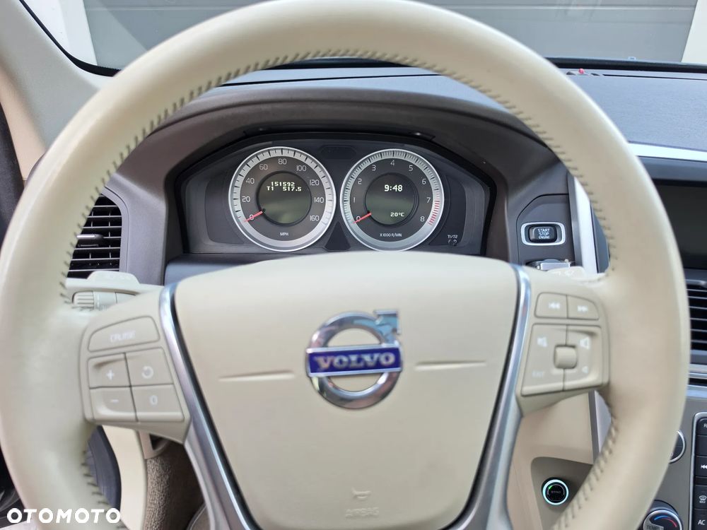 Volvo XC 60 - 22