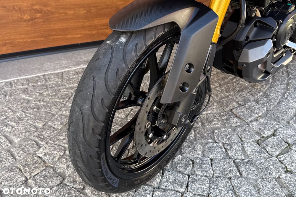 Yamaha MT - 20