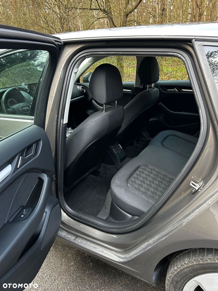 Audi A3 Sportback 1.6 TDI S tronic - 17