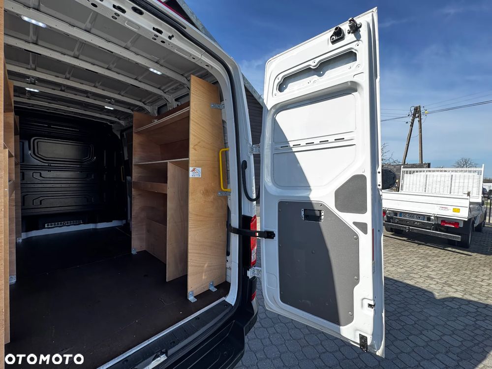 Volkswagen CRAFTER - 11