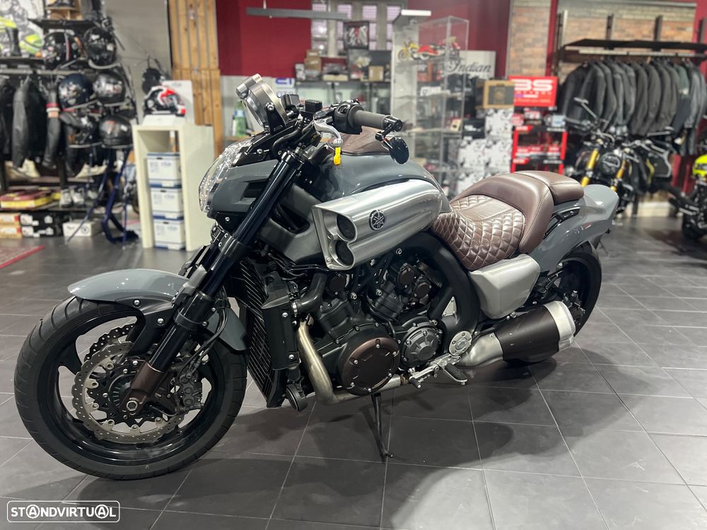 Yamaha Vmax 1700 - 7