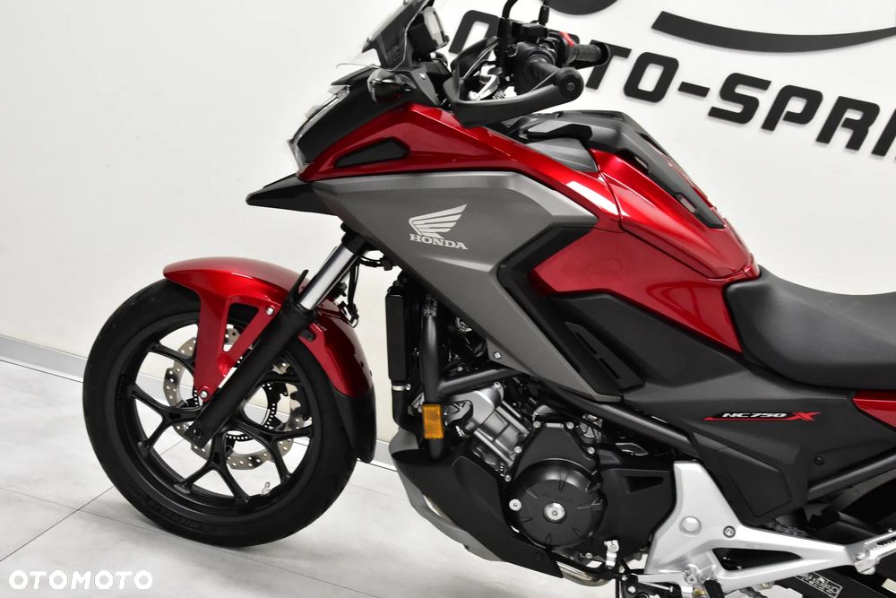 Honda NC - 12