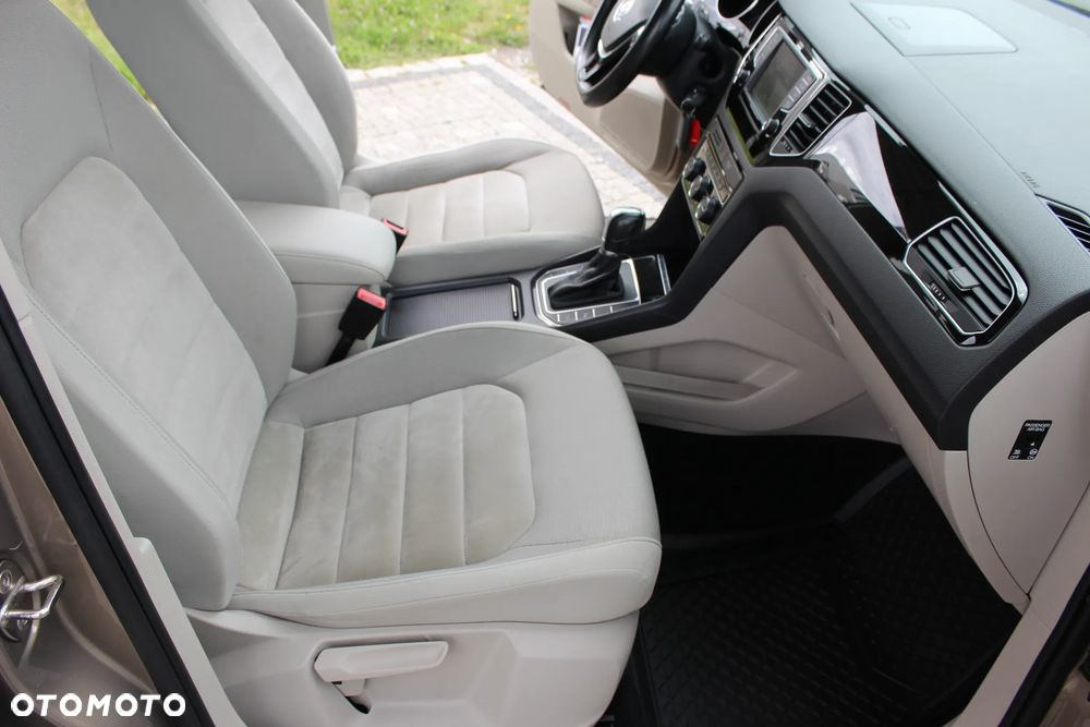Volkswagen Golf Sportsvan 1.4 TSI (BlueMotion Technology) DSG Highline - 24