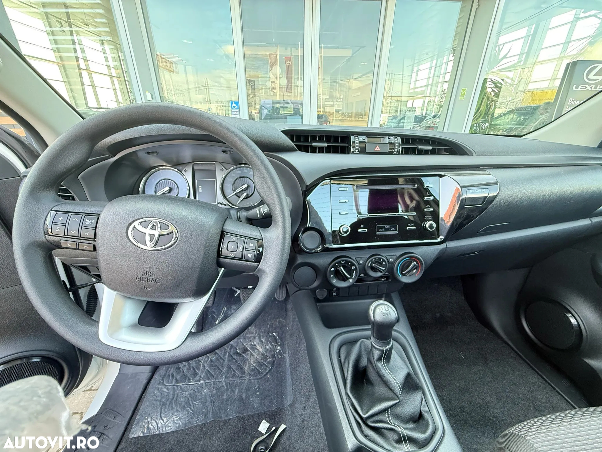 Toyota Hilux - 5