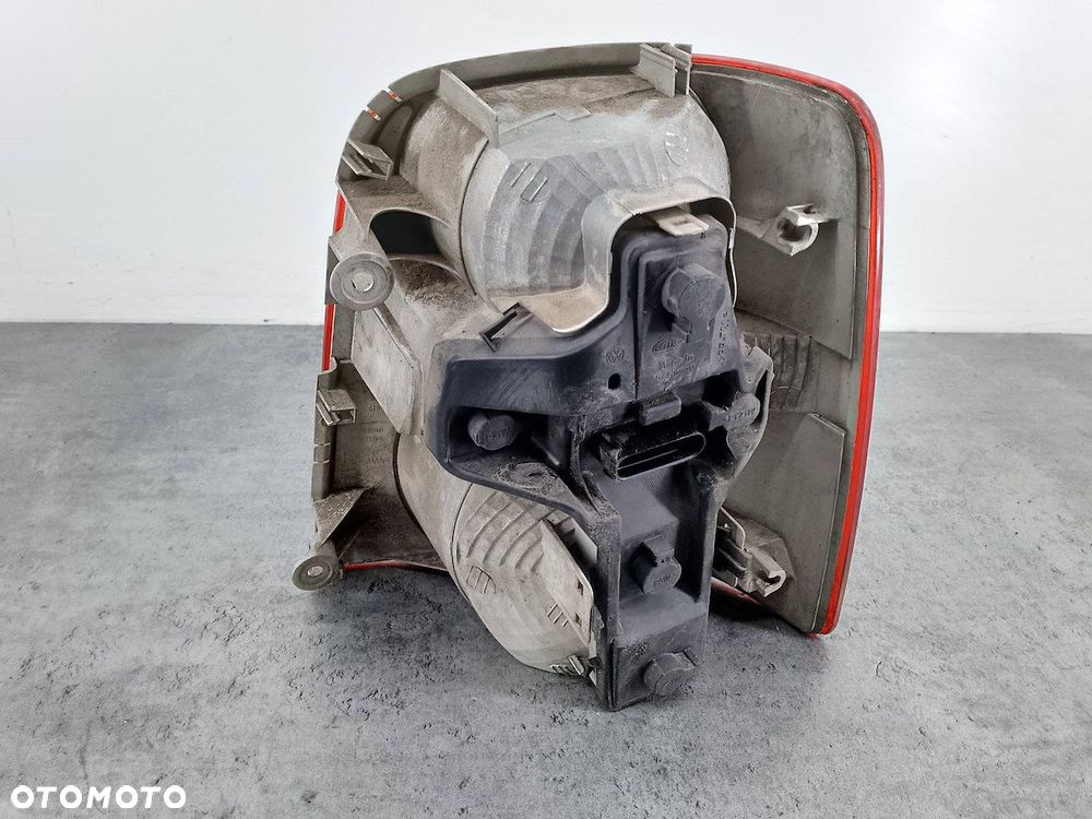 LAMPA TYLNA LEWA VW TOURAN I 1T0945095C  1T0945111E - 4