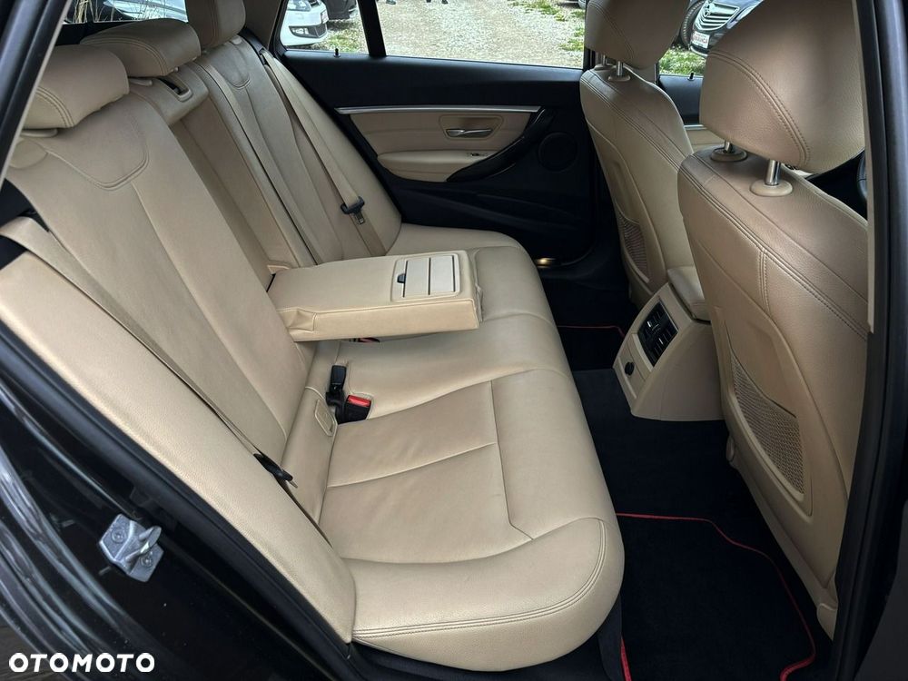 BMW Seria 3 - 25