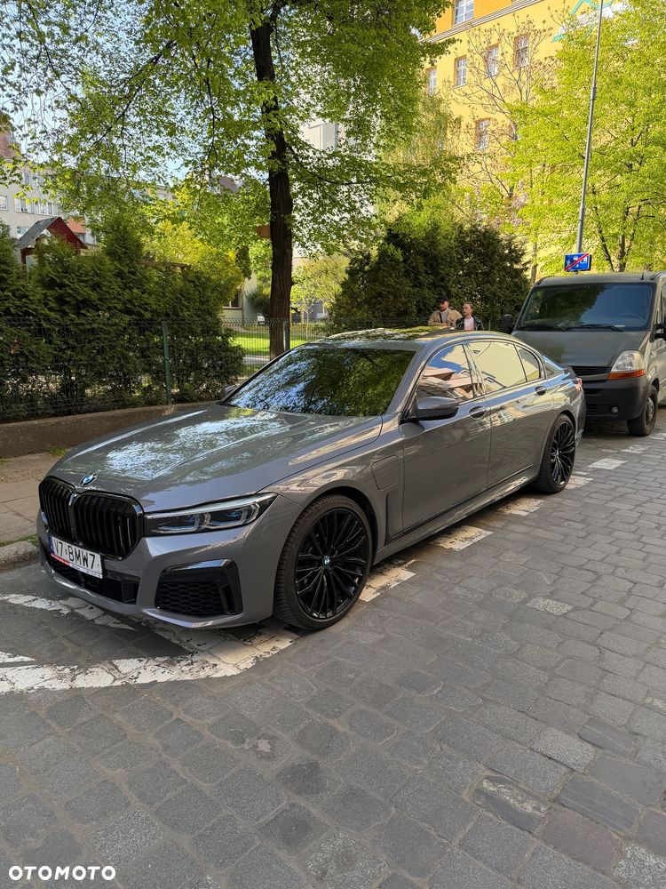 BMW Seria 7 - 18