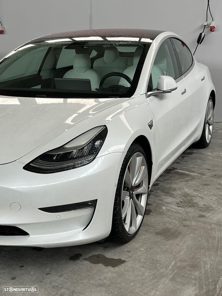 Tesla Model 3 Long Range AWD Dual Motor Performance - 3