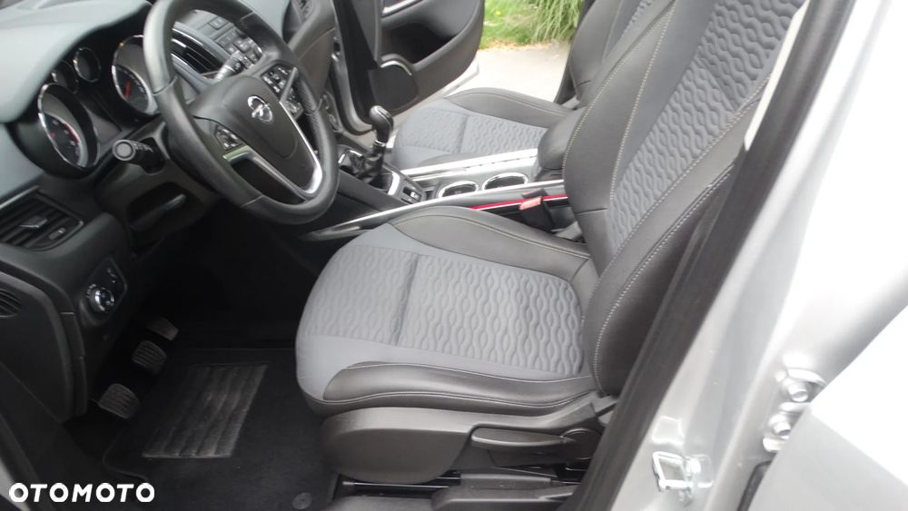 Opel Zafira 1.4 Turbo Business Edition - 17