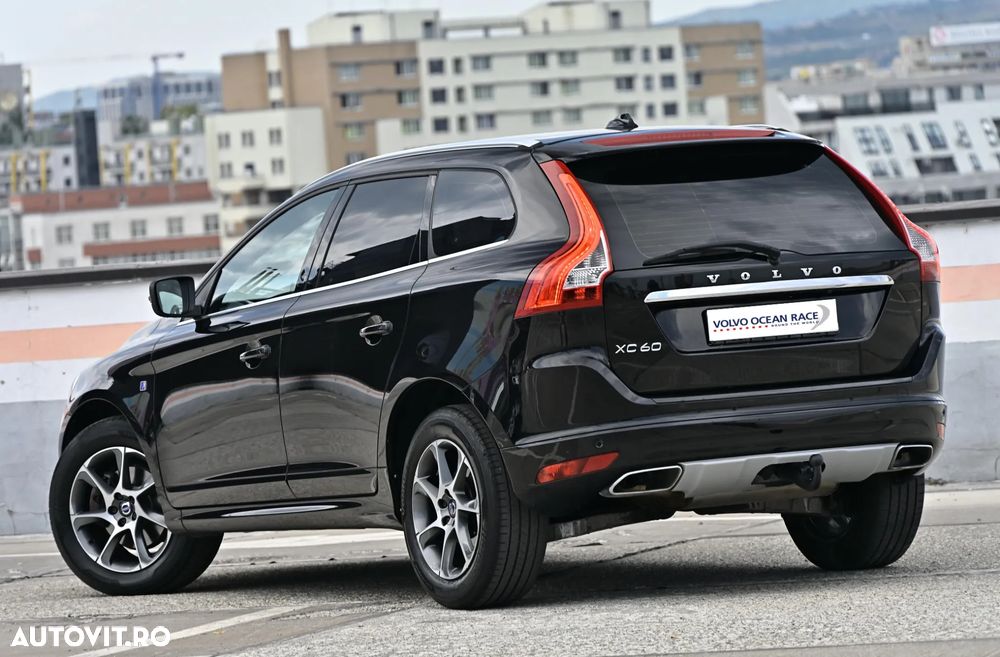 Volvo XC 60 D5 AWD Geartronic Ocean Race - 6