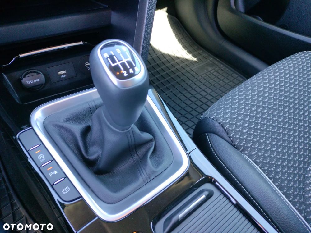 Kia Ceed 1.5 T-GDI Tribute - 15
