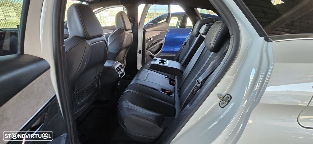 Peugeot 3008 1.6 Hybrid GT Pack e-EAT8 - 19