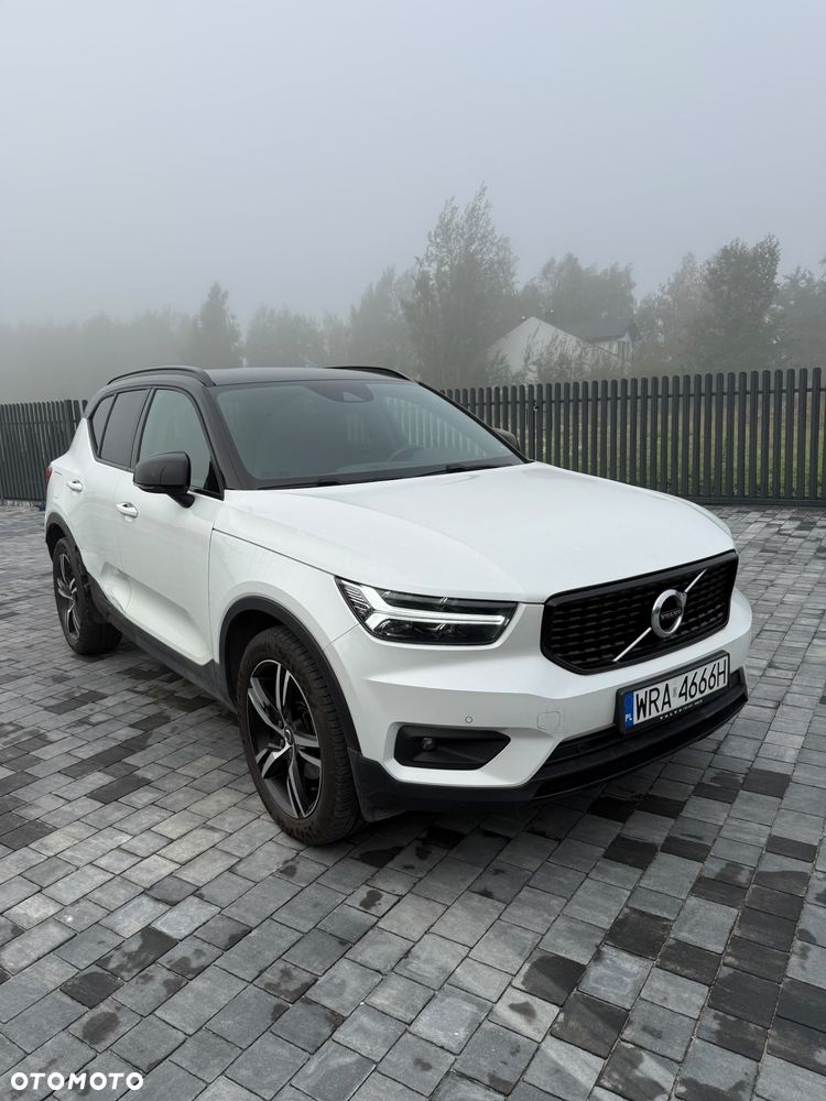 Volvo XC 40 T4 AWD R-Design - 2