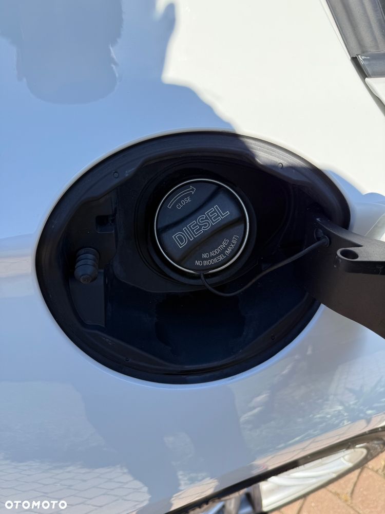 BMW Seria 1 118d - 36