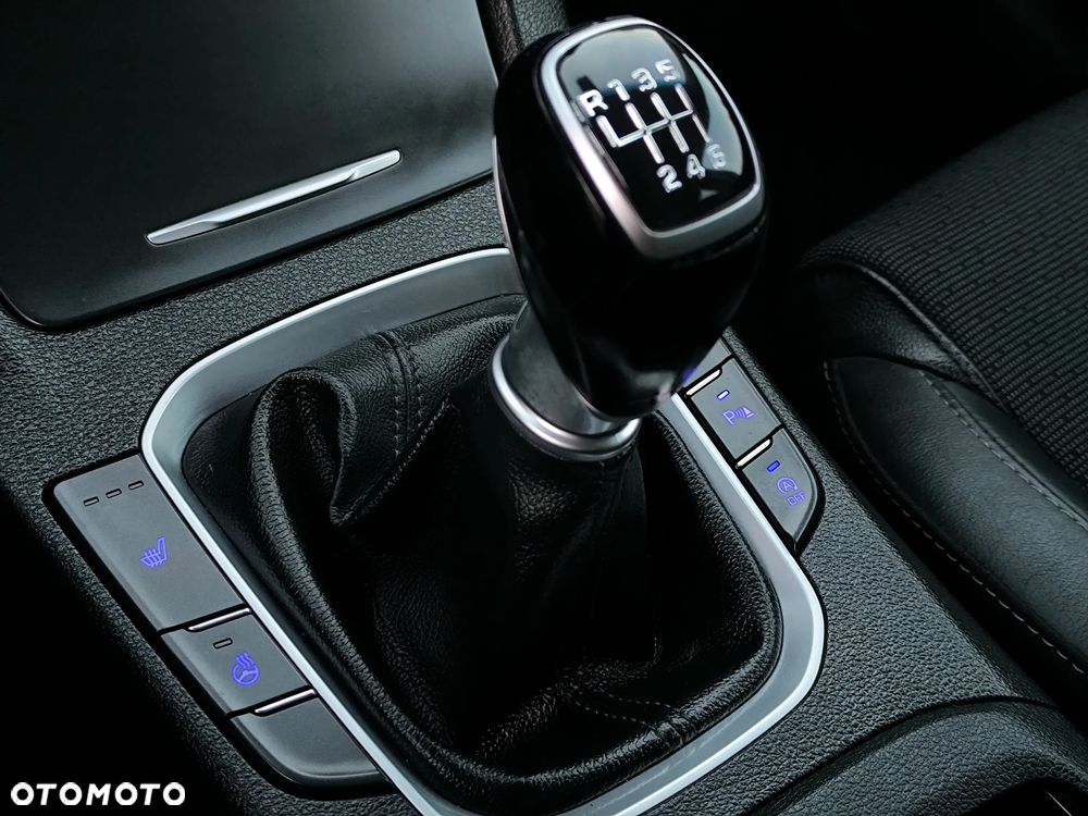 Hyundai i30 - 25