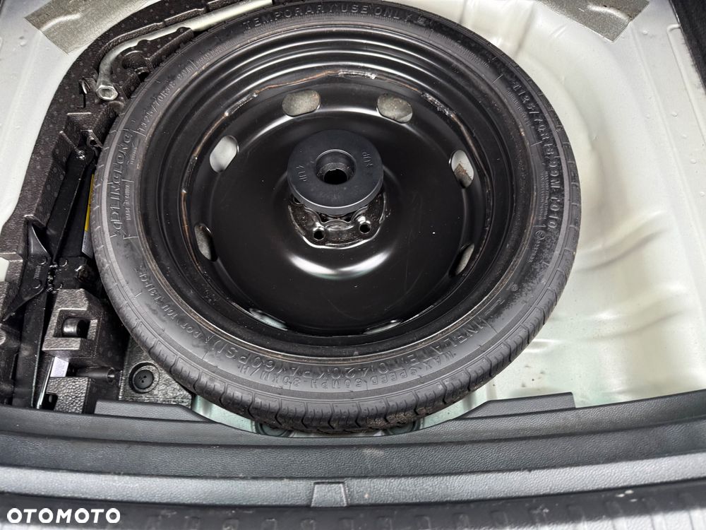 Skoda Karoq 1.5 TSI ACT 4x2 Style DSG - 16